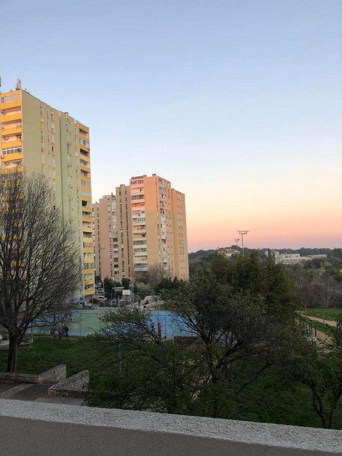 Apartman Petra Pula Buitenkant foto